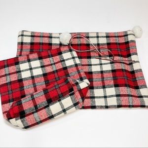 Matching Set of Red Plaid Zippered Bags Flannel Snowball Pulls NWOT